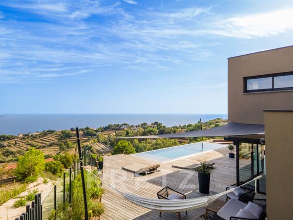 Carqueiranne, villa contemporaine 2021 de 290 m², vue mer panoramique, piscine, 5 suites
