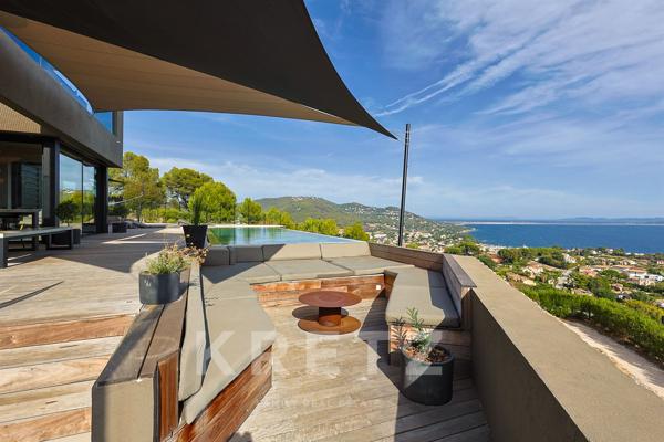 Carqueiranne, villa contemporaine 2021 de 290 m², vue mer panoramique, piscine, 5 suites
