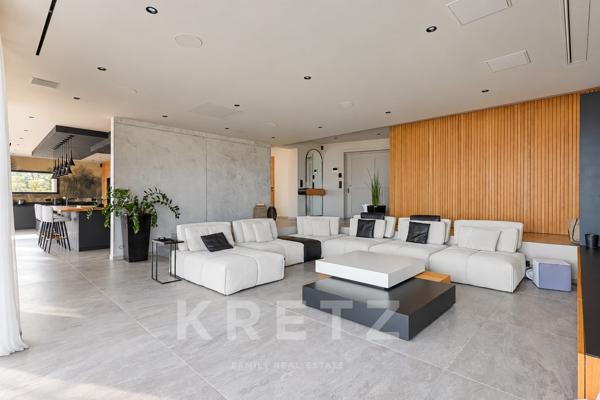 Carqueiranne, villa contemporaine 2021 de 290 m², vue mer panoramique, piscine, 5 suites
