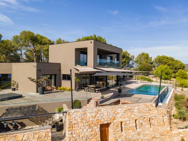 Carqueiranne, villa contemporaine 2021 de 290 m², vue mer panoramique, piscine, 5 suites