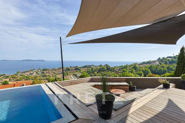Carqueiranne, villa contemporaine 2021 de 290 m², vue mer panoramique, piscine, 5 suites