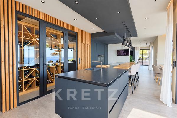 Carqueiranne, villa contemporaine 2021 de 290 m², vue mer panoramique, piscine, 5 suites