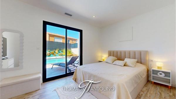 EN EXCLUSIVITE - PLAIN PIED - 4 FACES - 4 CHAMBRES - PISCINE - GARAGE