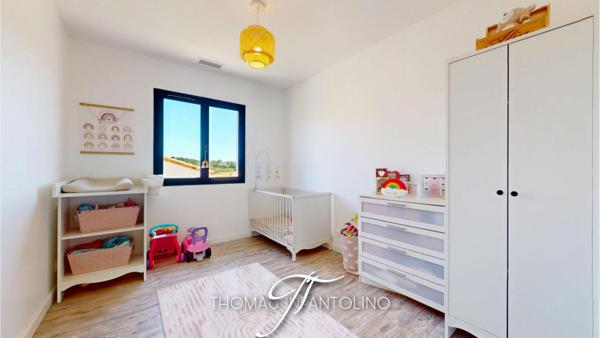 EN EXCLUSIVITE - PLAIN PIED - 4 FACES - 4 CHAMBRES - PISCINE - GARAGE