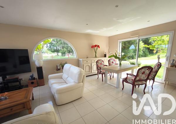 Maison à vendre 7 pièces 170 m² Saint-Étienne-l'Allier