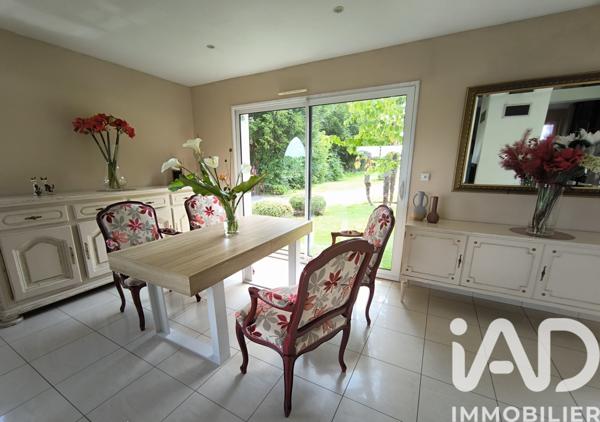Maison à vendre 7 pièces 170 m² Saint-Étienne-l'Allier