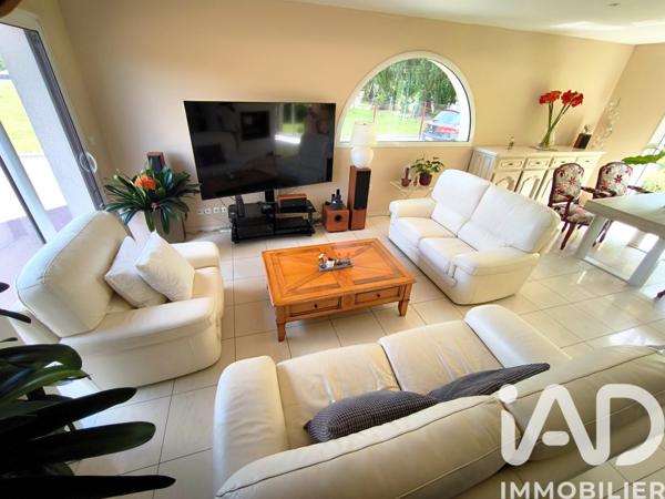 Maison à vendre 7 pièces 170 m² Saint-Étienne-l'Allier