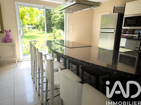 Maison à vendre 7 pièces 170 m² Saint-Étienne-l'Allier
