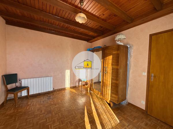 Maison 118 m² à rénover – 3 chambres, balcon, terrain clos de 370 m² et 2 garages Détails des diagnostics énergétiques