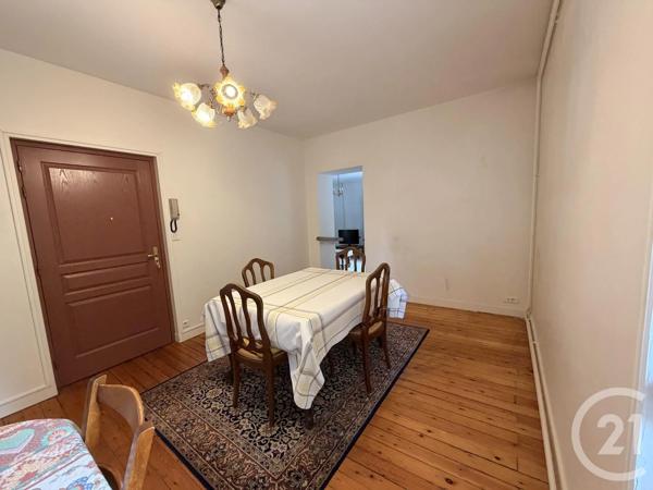 Appartement T3 à vendre  3 pièces - 84 m 2   BAGNOLES DE L ORNE NORMANDIE  - 61