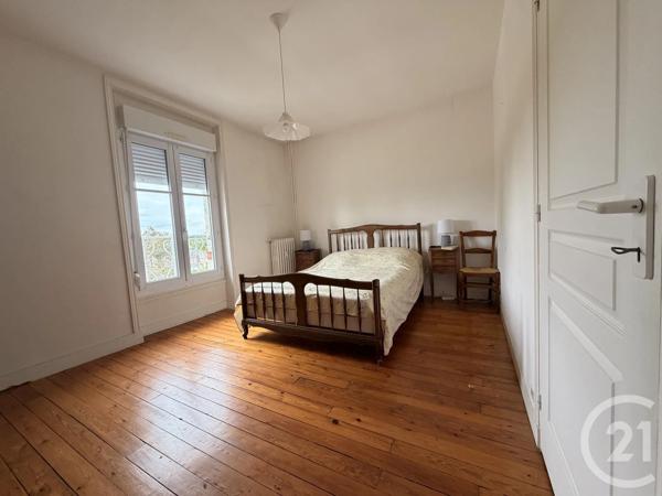 Appartement T3 à vendre  3 pièces - 84 m 2   BAGNOLES DE L ORNE NORMANDIE  - 61