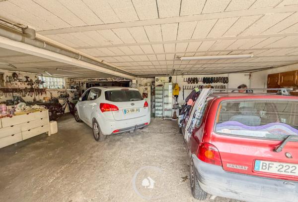 Le Taillan-Médoc (33320) MAISON LANDAISE FAMILIALE T5 - 4 CHAMBRES - PISCINE - GARAGE XXL - GERMIGNAN