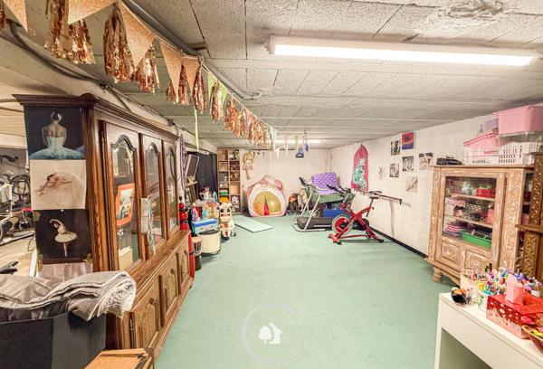 Le Taillan-Médoc (33320) MAISON LANDAISE FAMILIALE T5 - 4 CHAMBRES - PISCINE - GARAGE XXL - GERMIGNAN