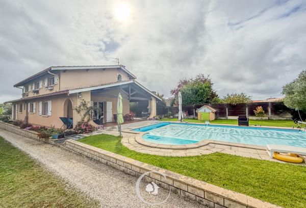 Le Taillan-Médoc (33320) MAISON LANDAISE FAMILIALE T5 - 4 CHAMBRES - PISCINE - GARAGE XXL - GERMIGNAN