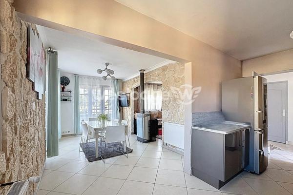 Maison à vendre 5 pièces de 113 m² à Chanteloup-les-Vignes