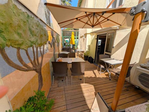 Local commercial + Appartement T4 – Emplacement n°1 La Tamarissière – Prêt à exploiter