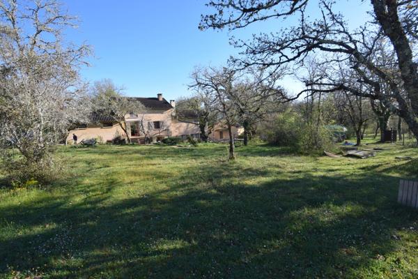 Propriete à vendre 8 pièces CREGOLS (46)