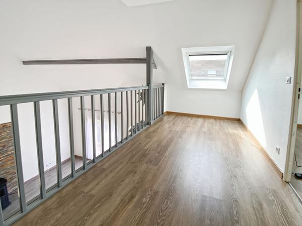 Maison Vaureal 140 m2 avec 4 chambres garage et terrain