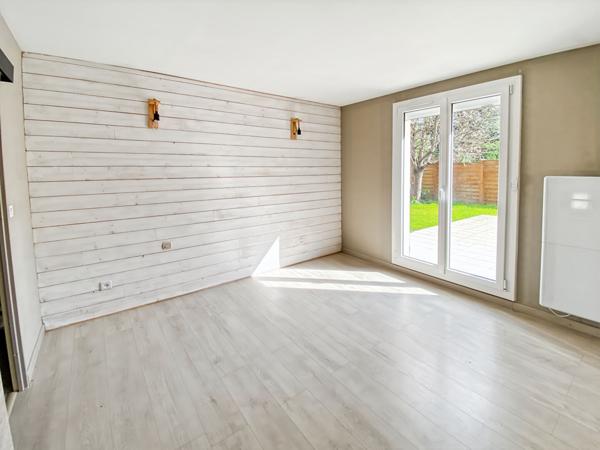 Maison Vaureal 140 m2 avec 4 chambres garage et terrain