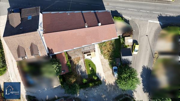 Maison de village 3P mitoyenne au calme jardin avec vue sur le Jura