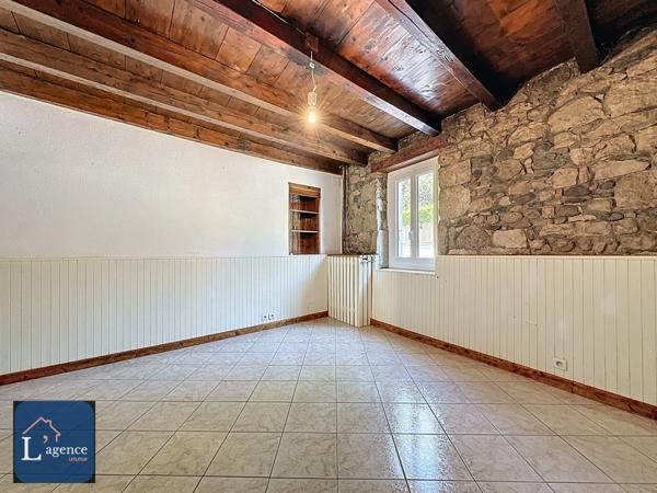 Maison de village 3P mitoyenne au calme jardin avec vue sur le Jura