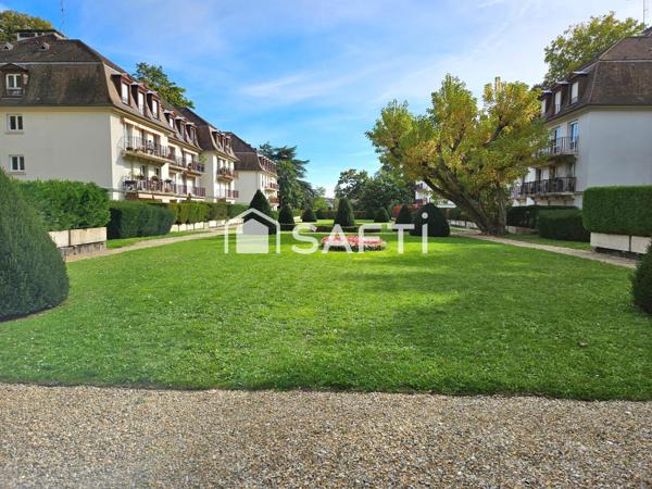 Lumineux F4 avec balcon, suite parentale et double parking – Résidence Sainte Marie