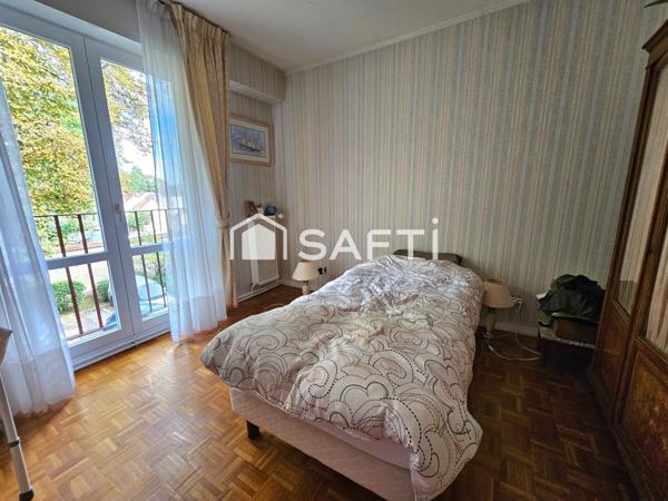 Lumineux F4 avec balcon, suite parentale et double parking – Résidence Sainte Marie