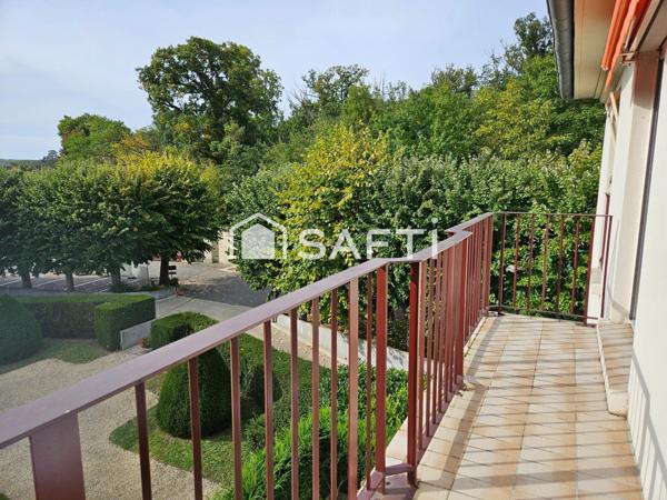 Lumineux F4 avec balcon, suite parentale et double parking – Résidence Sainte Marie