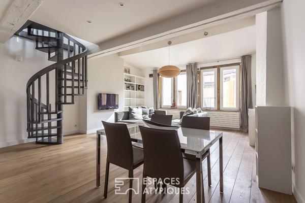 Duplex rénové au dernier étage en plein coeur du Vieux-Lyon