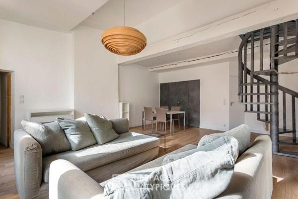 Duplex rénové au dernier étage en plein coeur du Vieux-Lyon
