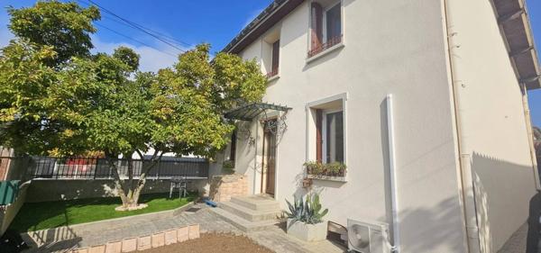 MAISON INDIVIDUELLE 140M2 HAB ET 360M2 DE TERRAIN