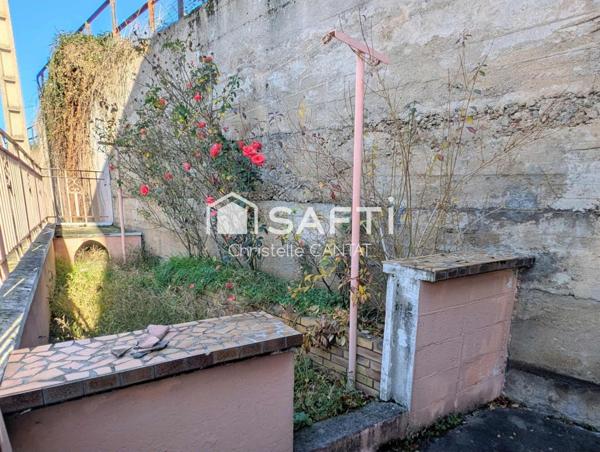 Maison sur sous-sol, 5 pièces, 4 chambres.