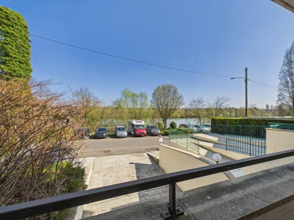 Corbeil-Essonnes (91100) À vendre – Appartement 3 pièces de 70 m² avec balcon et vue sur la Seine