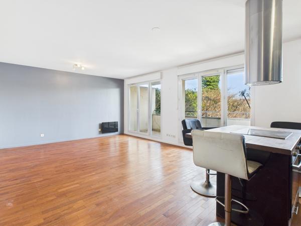 Corbeil-Essonnes (91100) À vendre – Appartement 3 pièces de 70 m² avec balcon et vue sur la Seine