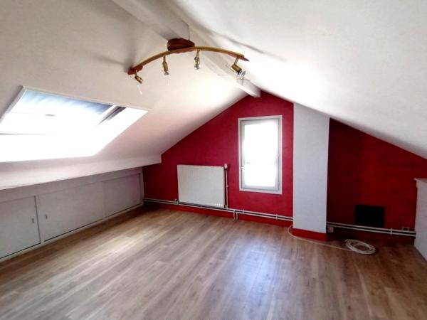 Maison Individuelle de plain pied avec le jardin de 990 m²