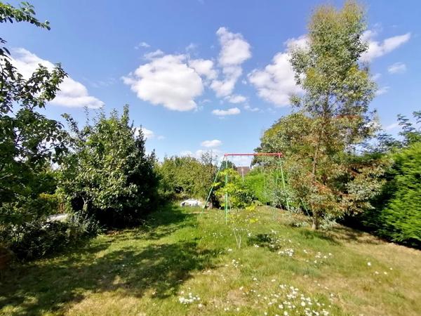 Maison Individuelle de plain pied avec le jardin de 990 m²