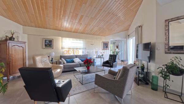 Vente Maison215 m² - 7 Pièces - LES SABLES D OLONNE (85340)