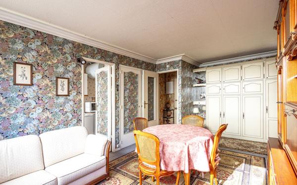 Appartement à vendre    1 pièce • 28,08 m2 Paris 13