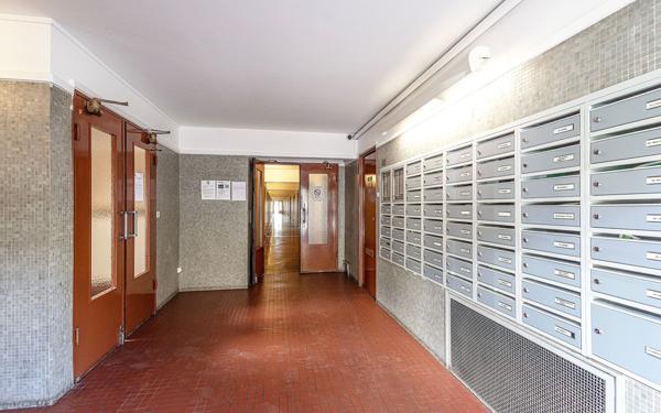 Appartement à vendre    1 pièce • 28,08 m2 Paris 13