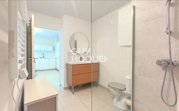 CARROS Route des Plans : Beau 2 pièces avec terrasse et parking