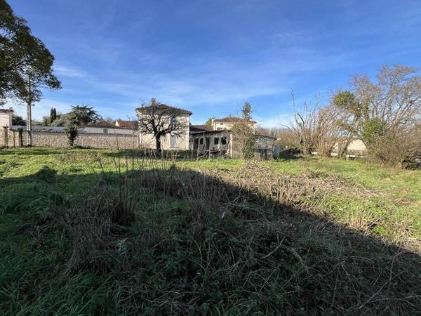 Terrain à vendre |  Saint-Yrieix-sur-Charente |  521 m²