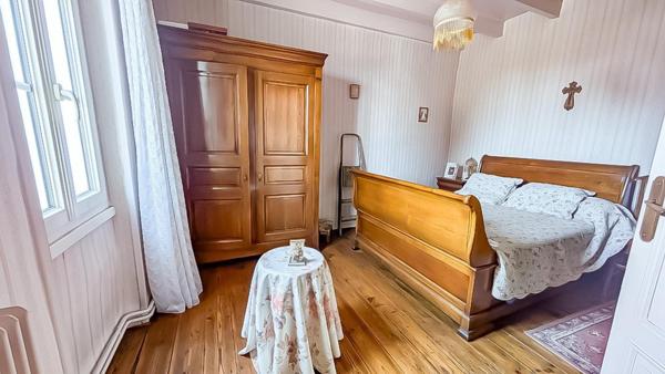 CHARMANTE MAISON EN PIERRE ET GRAND TERRAIN !