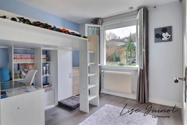 PROCHE CENTRE - 3 CHAMBRES