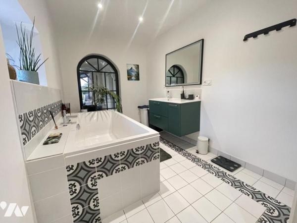 LONGERE RENOVEE LANGEAIS