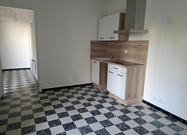 Appartement à louer    3 pièces • 83,47 m2 Cabrières