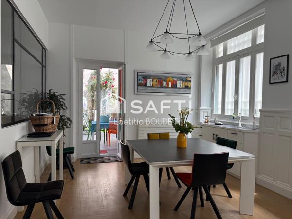 APPARTEMENT DE PRESTIGE 153 m² – Jardin privatif et piscine  LA ROCHELLE – VIEUX PORT