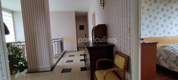 Vente
                Maison234 m² - 8 Pièces -
                    LA CHARITE SUR LOIRE (58400)