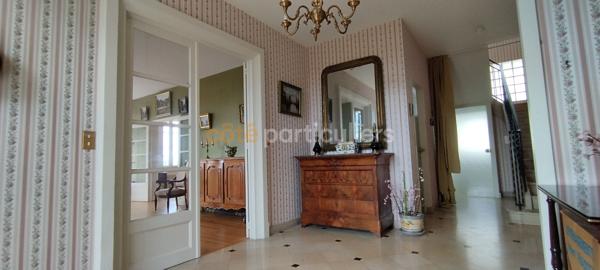 Vente
                Maison234 m² - 8 Pièces -
                    LA CHARITE SUR LOIRE (58400)