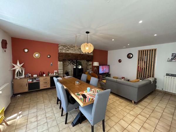 Maison
         6 pièces
        - 175 m² 232 000 € *
