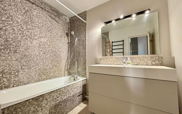 Appartement à vendre    3 pièces • 72 m2 Montpellier